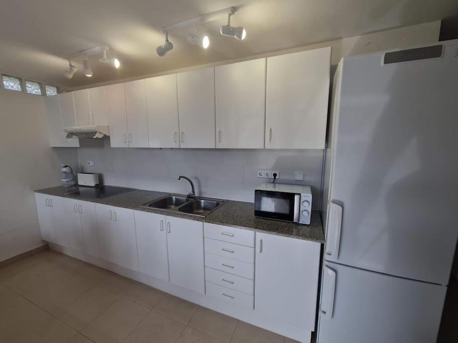 Ferienwohnung Cal Indigo - Unique Flat In Cap Salou - Mind & Feet In Water Exterior foto